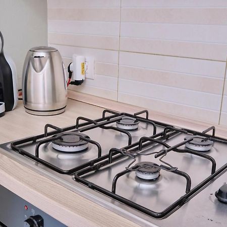 Monza-Centro Modern Flat Near Train Station Διαμέρισμα Εξωτερικό φωτογραφία